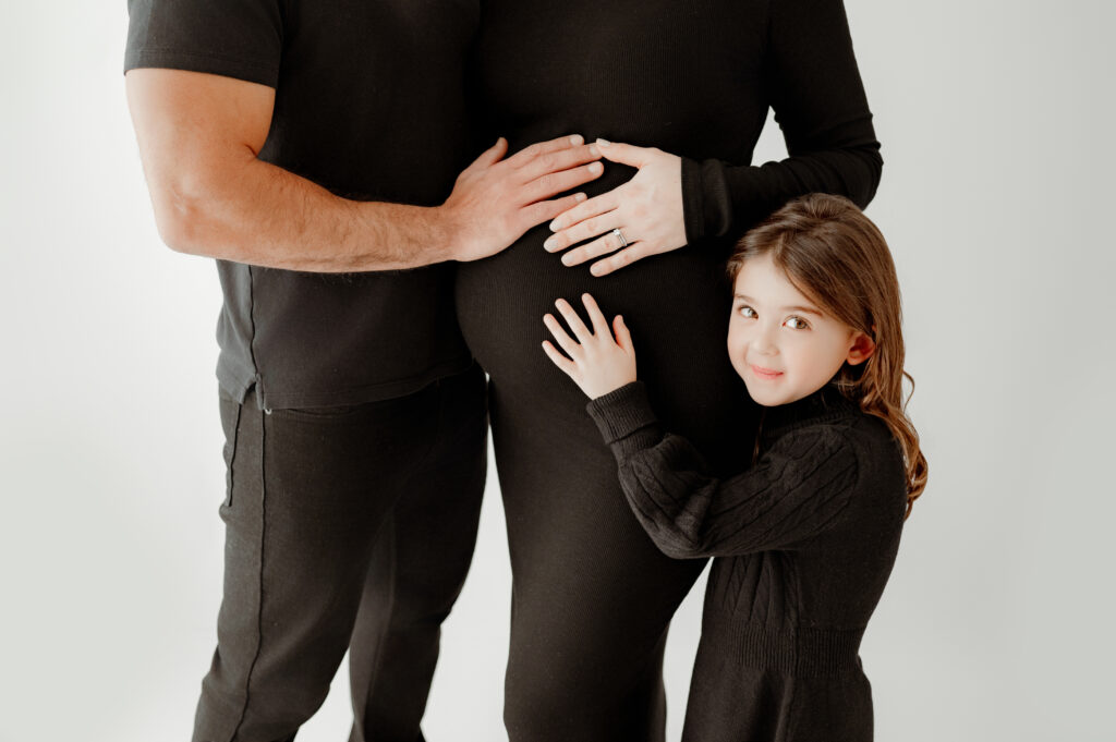 family-photographer-maternity