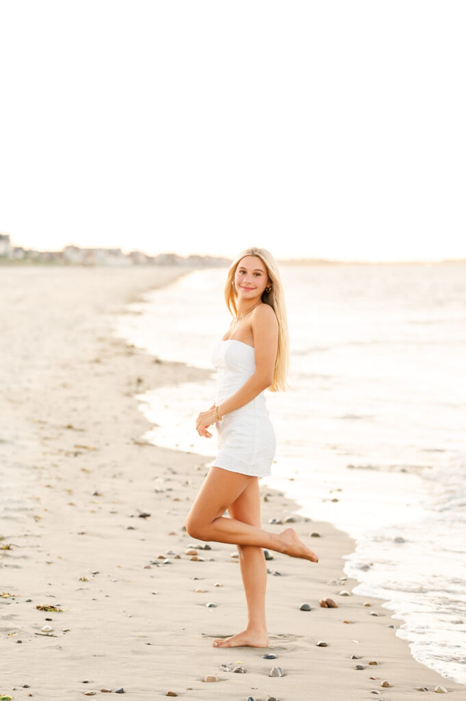 beach senior portraits