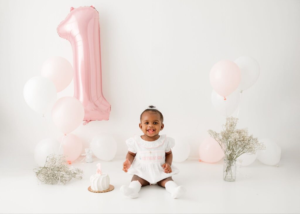 cake smash birthday photographer