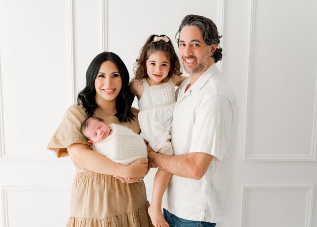 family photographer newborn